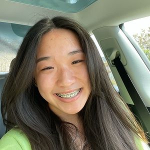 Meet your Posher, Alyssa